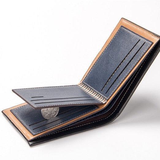 Cartera masculina Baellerry en cuero PU abierta mostrando compartimentos para tarjetas y billetes