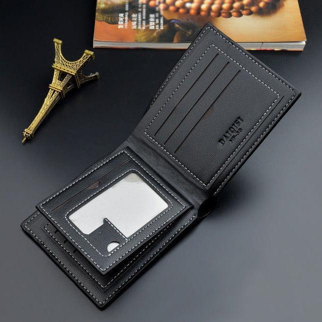 interior de cartera slim con ranuras para tarjetas y monedero